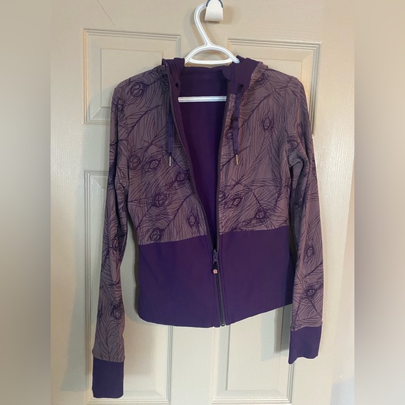 Lululemon Purple Peacock Feather Reversible Jacket Size 6 - Picture 1 of 2
